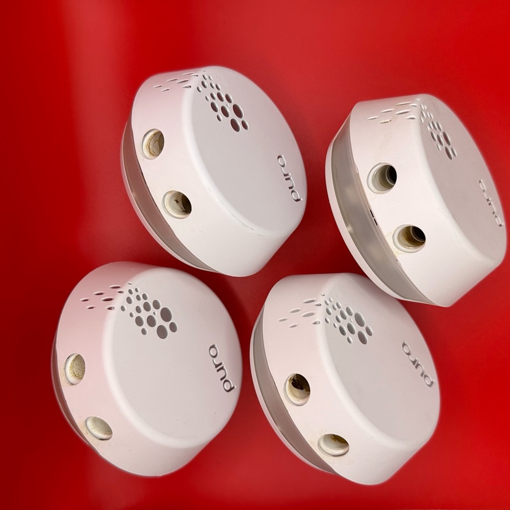 Four Pura Luxury Plug-in Diffusers - Picture 2 of 3